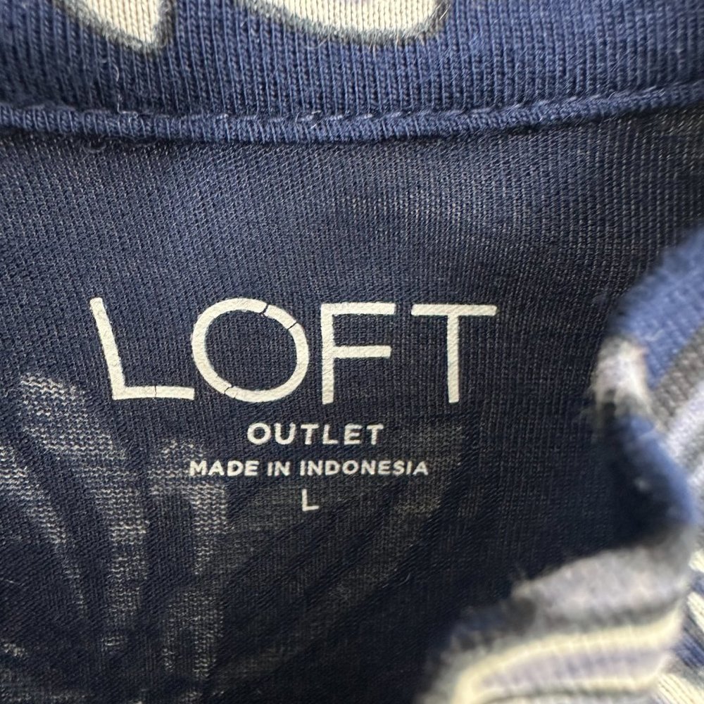 3/$25 LOFT Floral Mock Neck Top L Long Sleeve Blouse Navy Blue - Picture 3 of 7
